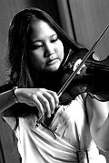 Kylie Liang, violin